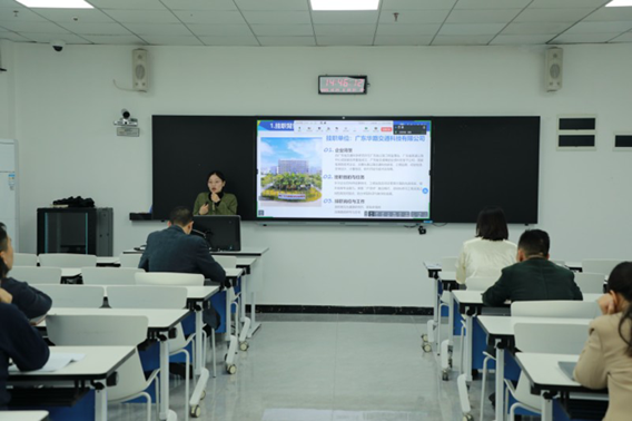 2025-10-29 19:52:23.460000