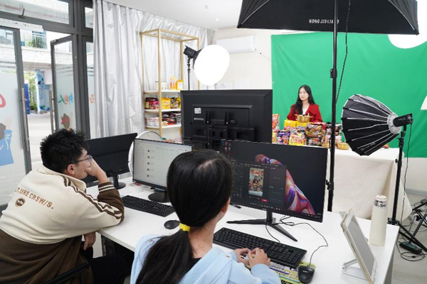 ѧ����ֱ����ʵѵ�����칤��ѧԺ��ͼ